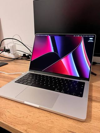 MacBook Pro 14 M1 32Gb 2Tb SSD