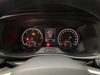 Volkswagen Caravelle 2024