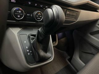 Volkswagen Caravelle 2024