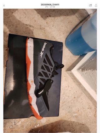 Zapatos de seguridad Reebok negros y grises