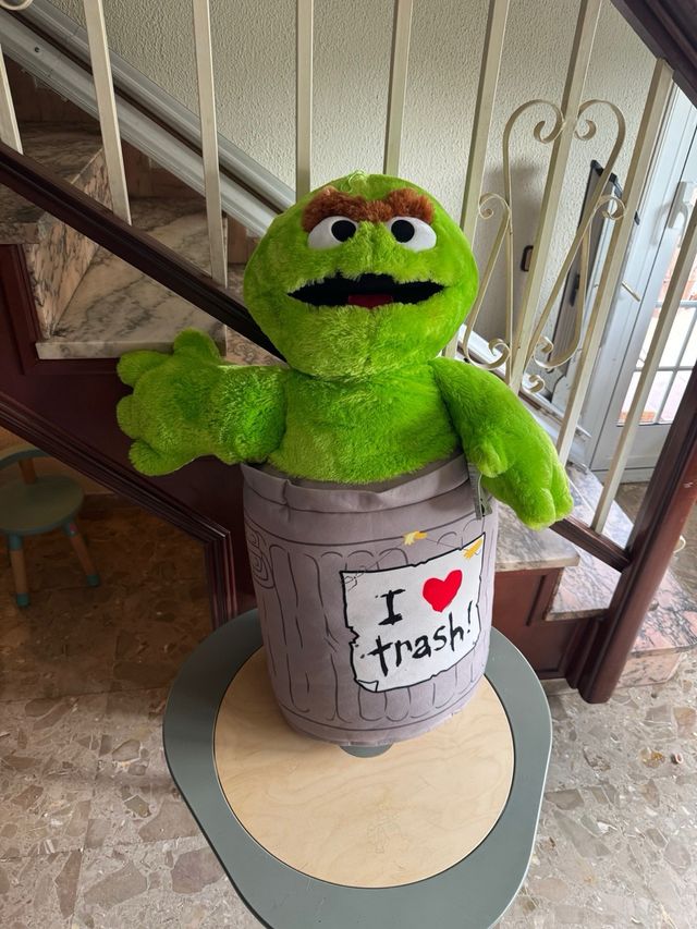 Peluche Oscar el Gruñón Basura