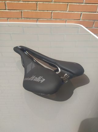 •SELLE ITALIA SLR Boost TM L3 SuperFlow. NUEVO.