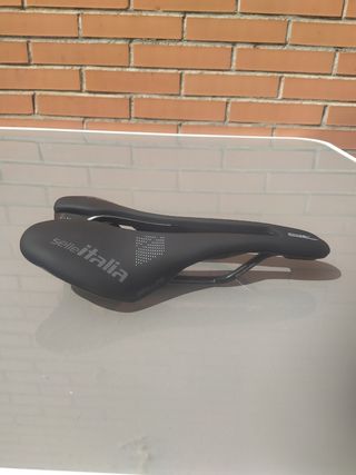 •SELLE ITALIA SLR Boost TM L3 SuperFlow. NUEVO.