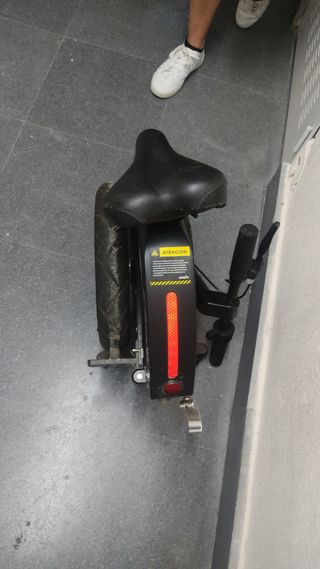 Bicicleta  Eléctric  con cargador pero sin bateria