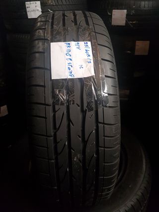Neumático Bridgestone 215/60 R17 96V