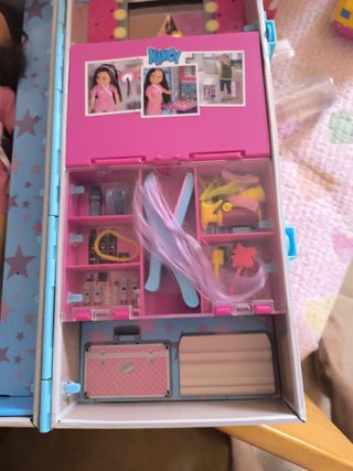 Nancy 100 Peinados Maleta Tocador