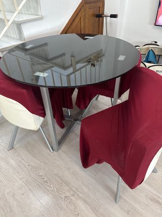 Mesa redonda de salón cristal y metal