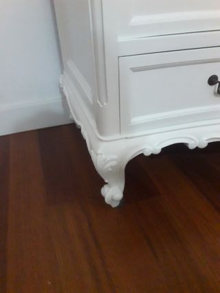 Cómoda,medidas 103 ancho 48