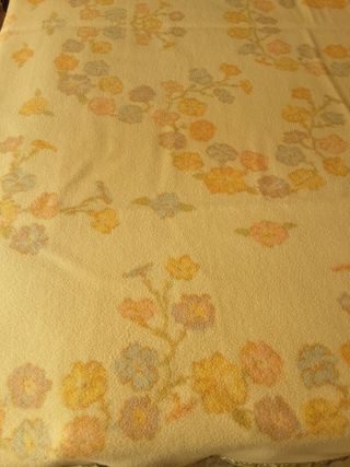 Coperta matrimoniale in lana beige