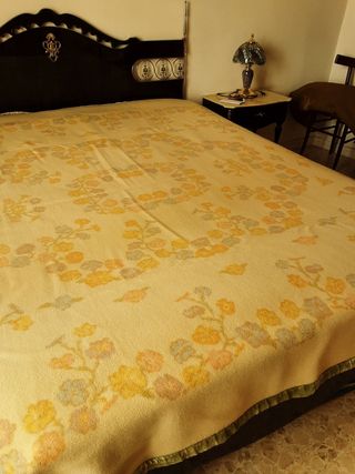 Coperta matrimoniale in lana beige