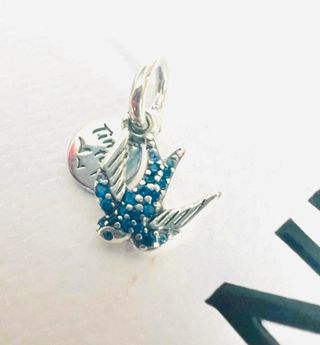 Pandora Charm Golondrina Azul Plata