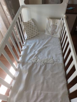 Cuna Micuna con estrellas y Good night