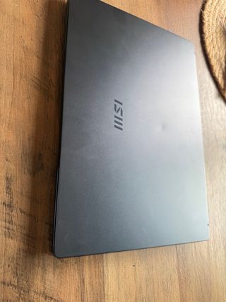 Computer portatile MSI Modern B10 grigio