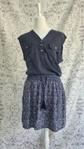 Conjunto falda y camisa azul