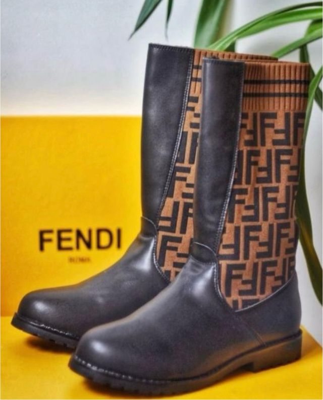 Botas Fendi Alta calidad Talla 30 31 32