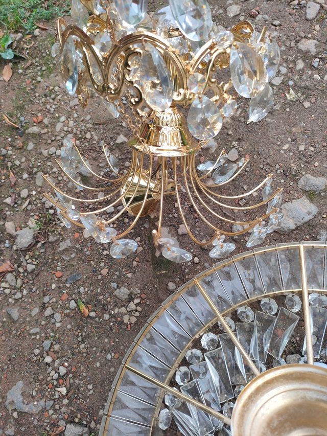 Lámpara de techo metal dorada y cristal