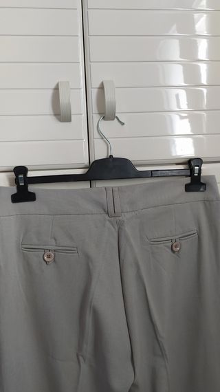 Pantalón de vestir gris clarito