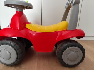 Coche correpasillos bebé con música y volante