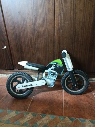 Correpasillos Kawasaki