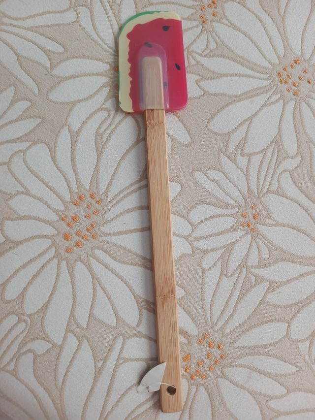 Espátula sandía con mango de bambú