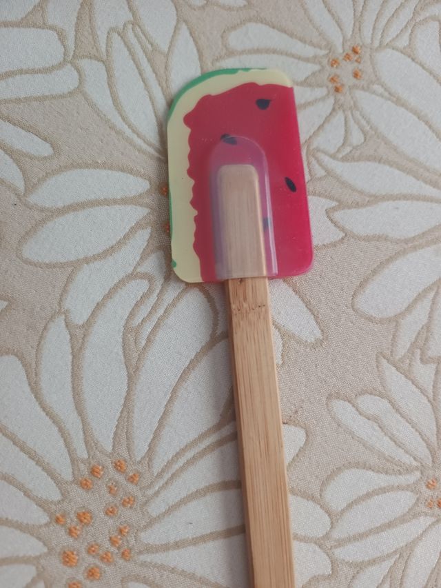 Espátula sandía con mango de bambú