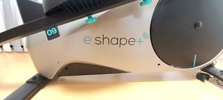 Bicicleta Elíptica Shape+ 09