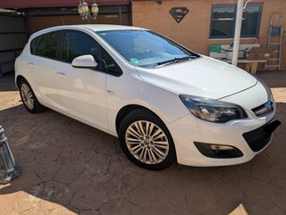 Opel Astra selective 2015 (ecoflex)