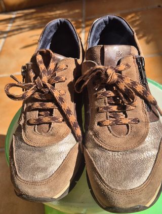 Zapatillas Dorking Talla 38 Marrón y Dorado