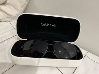 Gafas de sol Calvin Klein negras