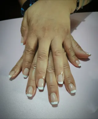 Manicura y pedicura 