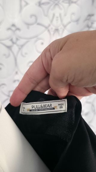 Conjunto Falda Desigual y Camisa Pull&Bear