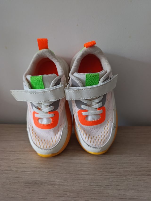Zapatillas Zara niño T25