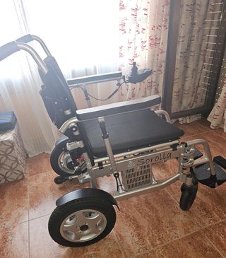 Silla de ruedas eléctrica plegable