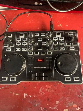 Mesa de Mezcla DJ Hercules