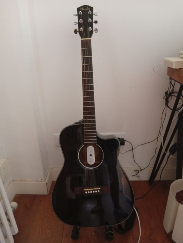 Guitarra Fender electroacustica  negra