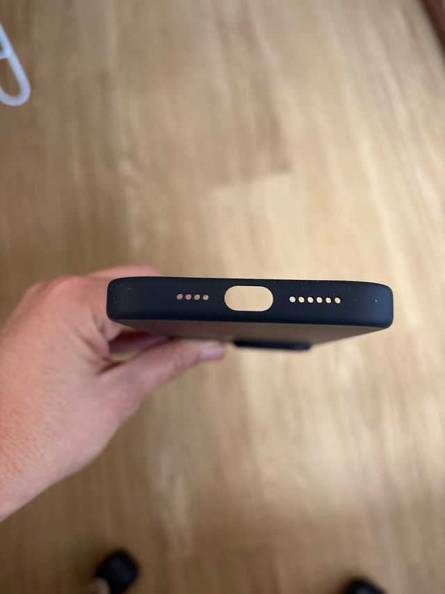 Funda iPhone 15 Pro MAX silicona. Buen estado