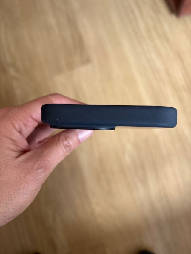 Funda iPhone 15 Pro MAX silicona. Buen estado