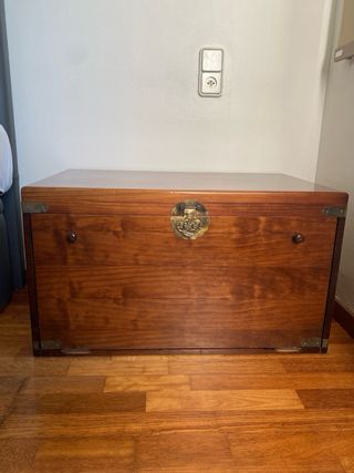 Conjunto 2 baúles/mesitas noche vintage