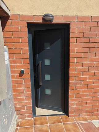Ventanas, puertas, cancelas aluminio a medida