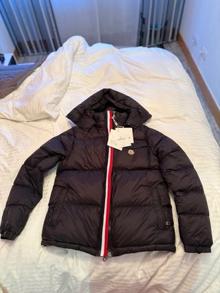 Chaqueta Moncler Montbeliard Negra
