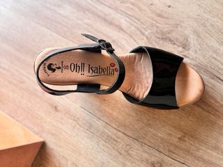 Sandalias tacón madera suela gel negras