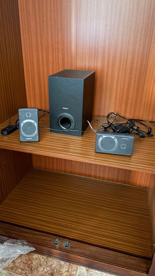Altavoces como nuevos marca Creative