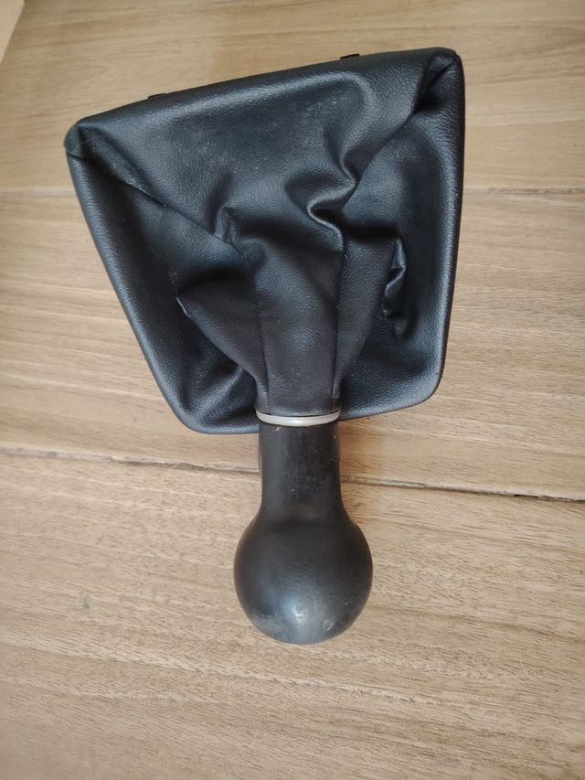 Pomo y funda Seat Ibiza