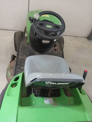 Tractor cortacésped Viking