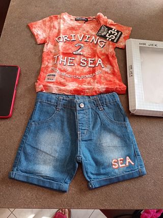 Completo Smallgang 18 mesi
T-shirt e short