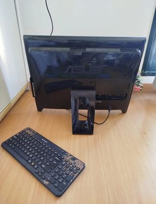 Ordenador sobremesa táctil Asus negro
