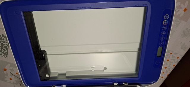 Impresora HP Blanca y Azul