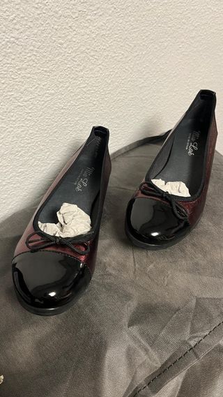 Zapatos Mía Loe Bailarina con cuña. 