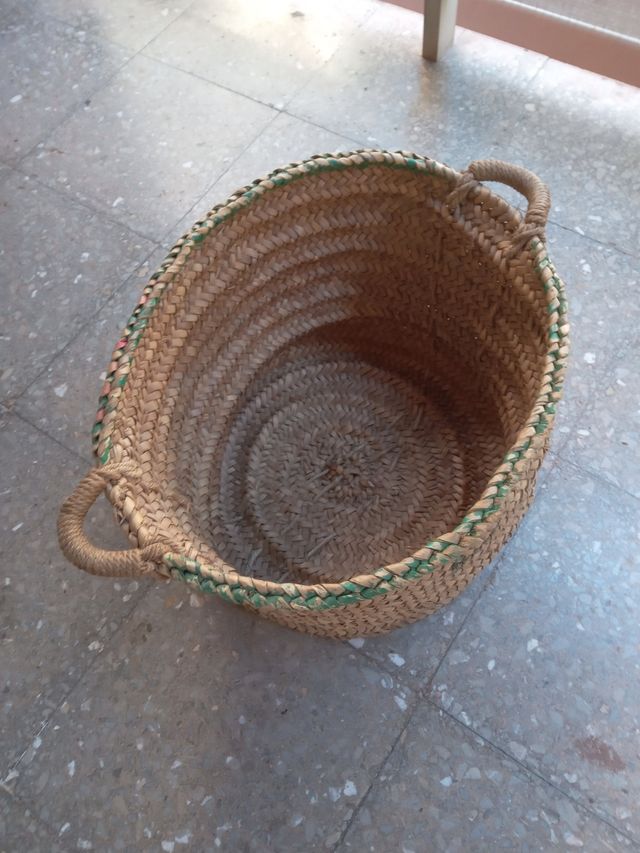 Capazo de palma vintage con asas