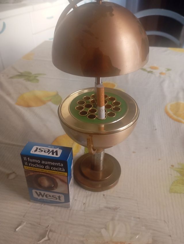 Porta sigarette vintage da tavolo in ottone